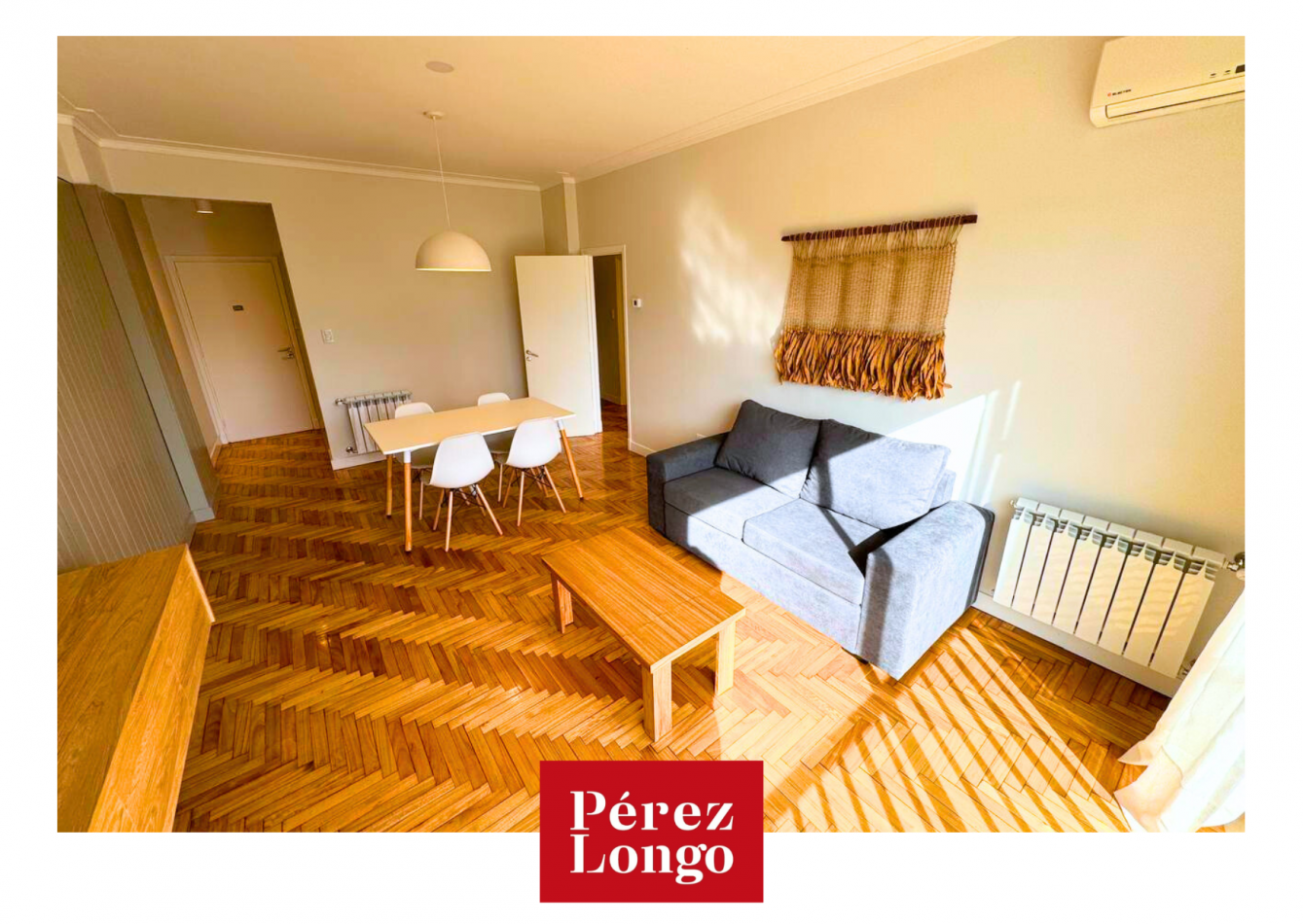 Departamento 3 ambientes con balcon y vista a la Plaza Colon