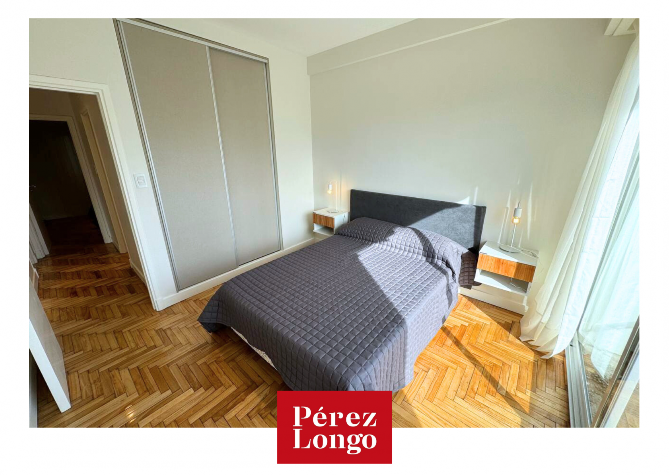 Departamento 3 ambientes con balcon y vista a la Plaza Colon