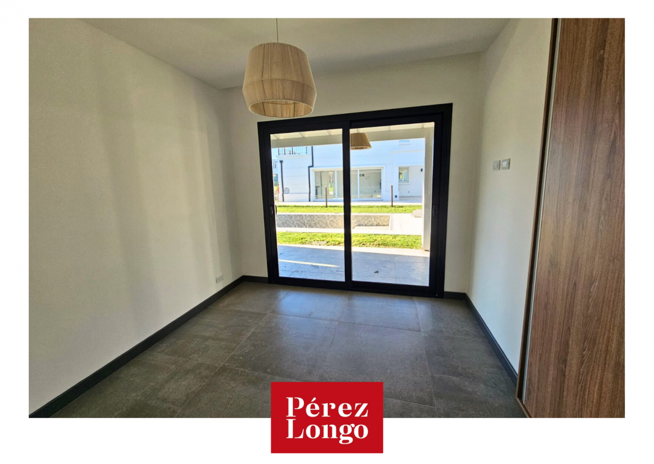 Casa de 4 ambientes con pileta a estrenar