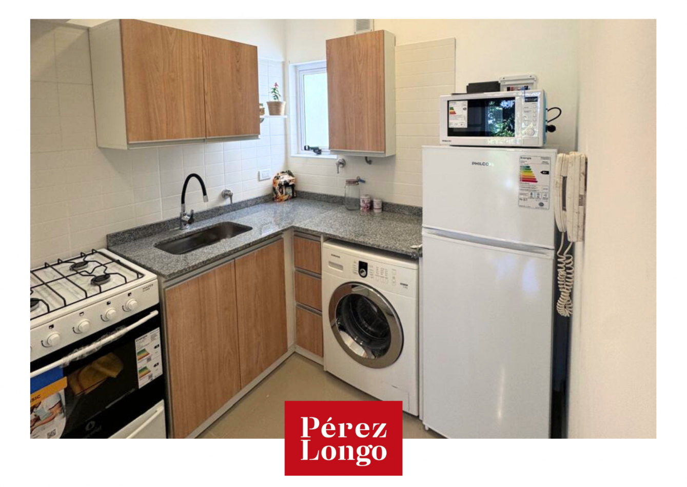 Departamento 2 ambientes con dependencia y balcon terraza con parrilla