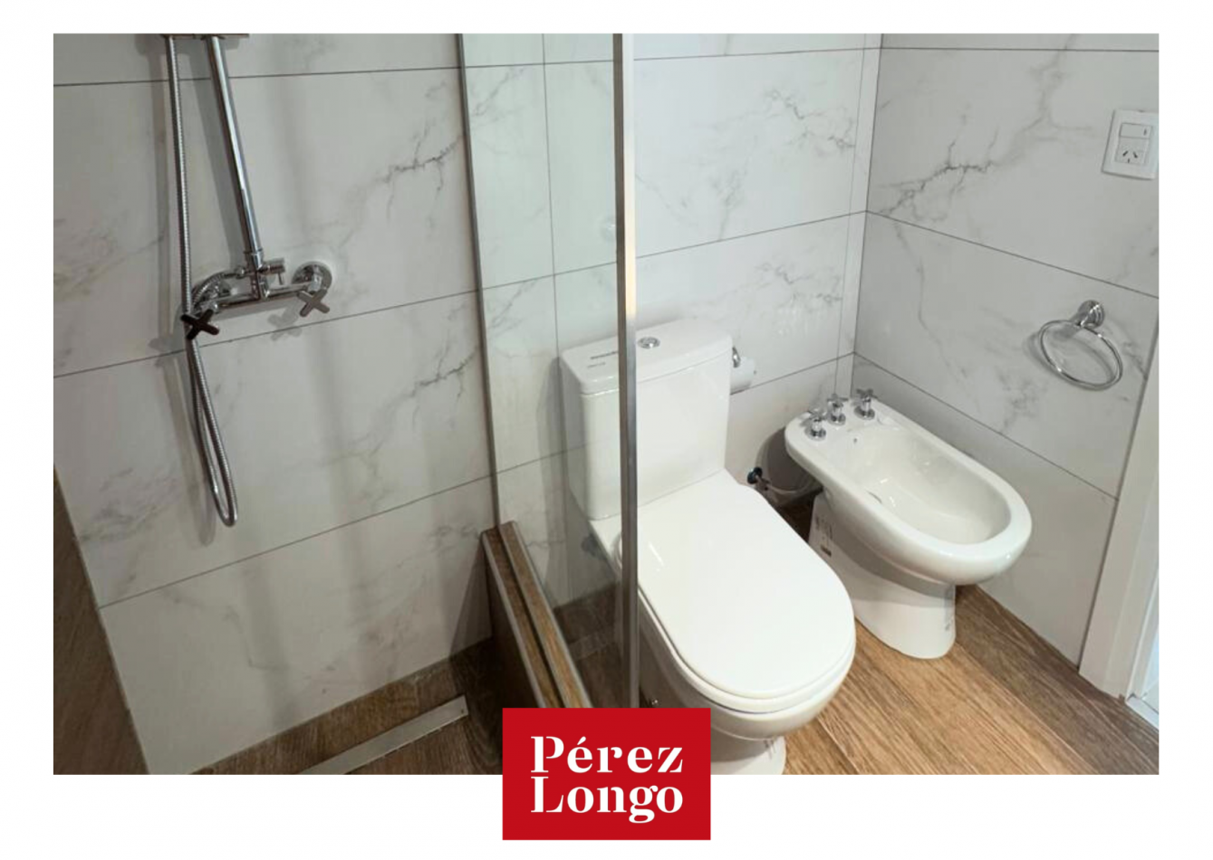 Departamento 2 ambientes con dependencia y balcon terraza con parrilla