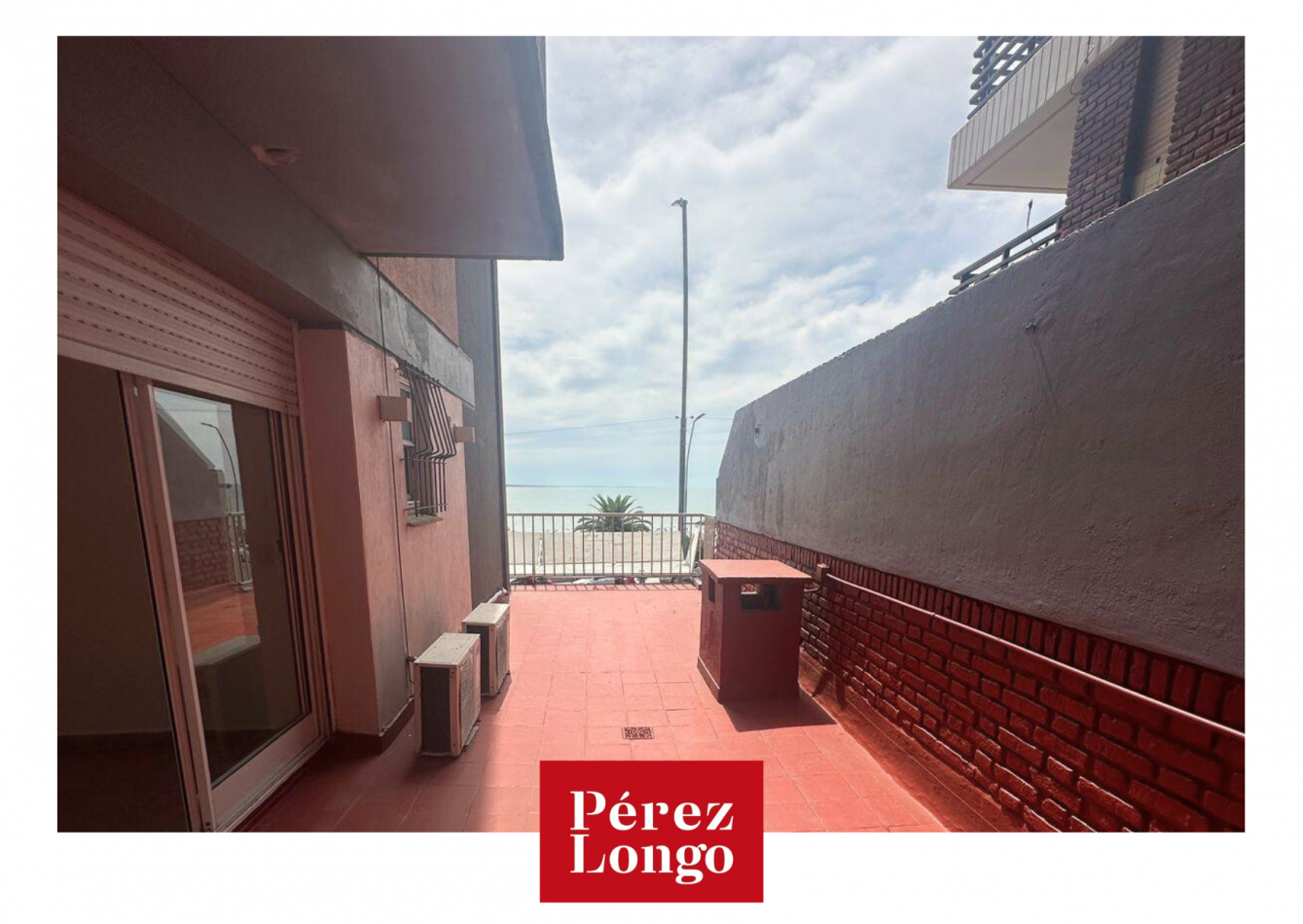DEPARTAMENTO 3 AMBIENTES CON VISTA AL MAR BALCON TERRAZA Y COCHERA