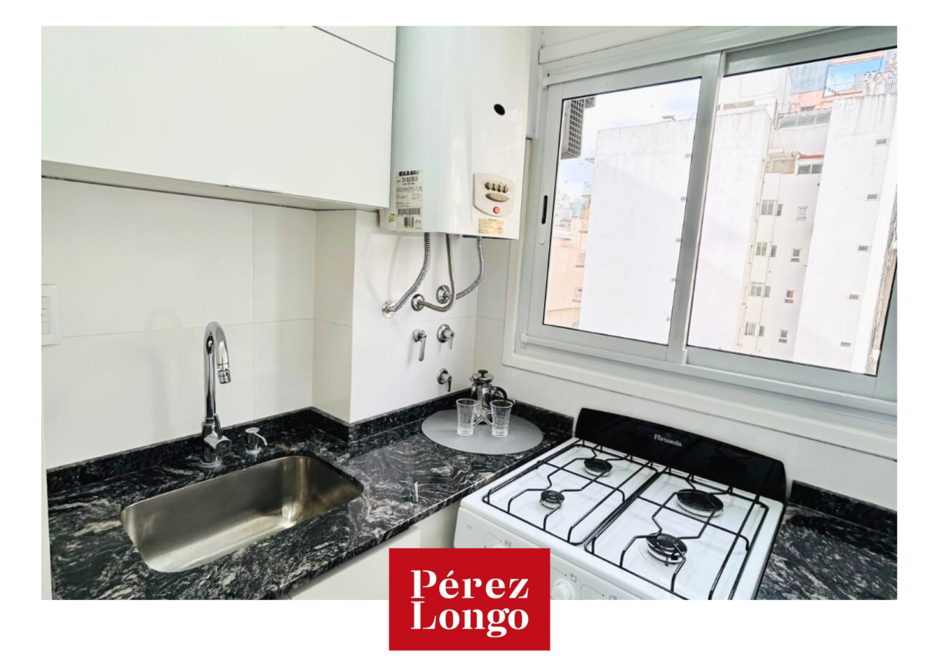 DEPARTAMENTO MONOAMBIENTE AL FRENTE CON BLACON