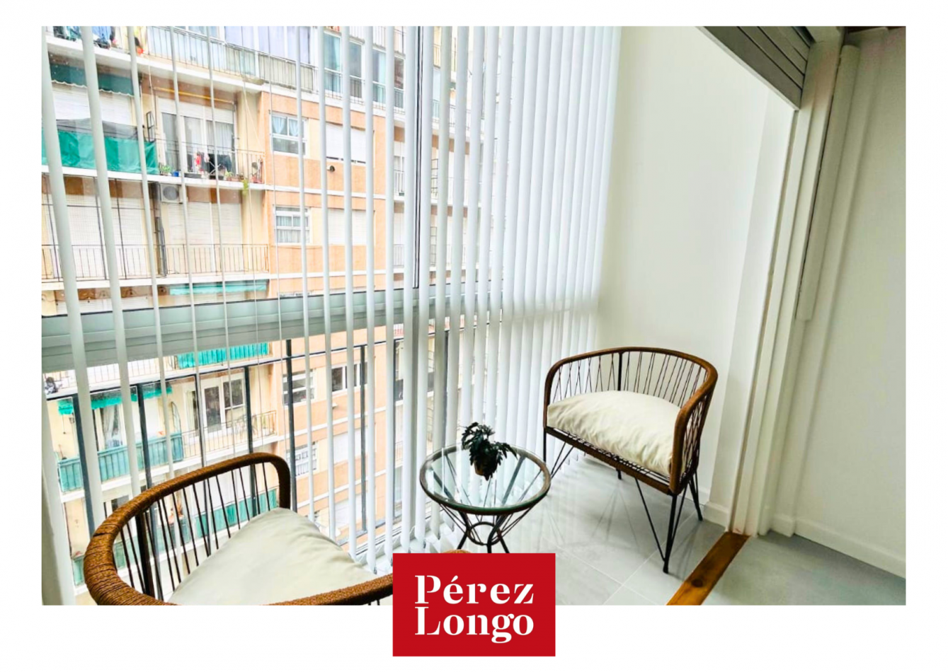 DEPARTAMENTO MONOAMBIENTE AL FRENTE CON BLACON