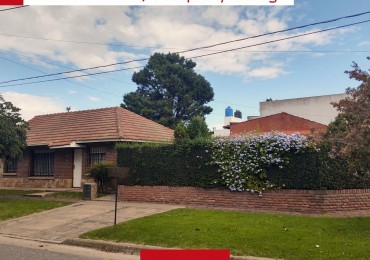 CHALET 4 AMB CON PARQUE Y GARAGE